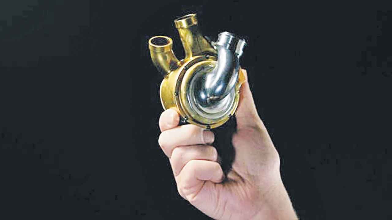 Artificial Heart | హార్ట్‌ ఫెయిల్యూర్‌ ముప్పు ఉన్న వారికోసం.. టైటానియంతో కృత్రిమ గుండె