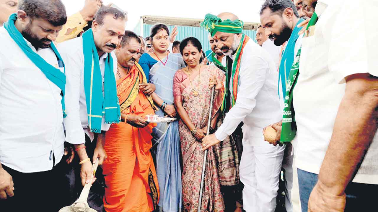 అభివృద్ధిలో భాగస్వాములవుదాం