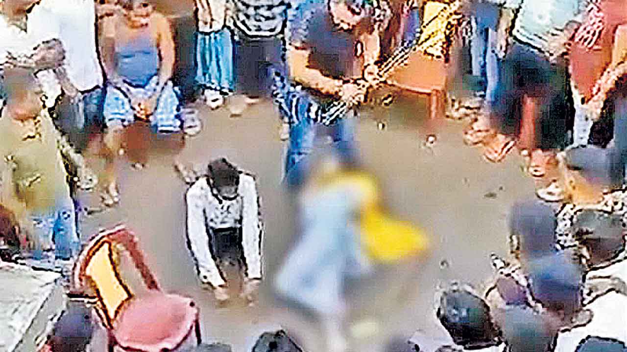 బెంగాల్‌లో మహిళపై దాష్టీకం