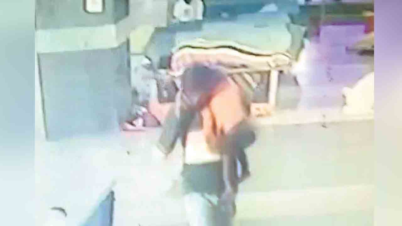 జీజీహెచ్‌ నుంచి బాలుడి కిడ్నాప్‌