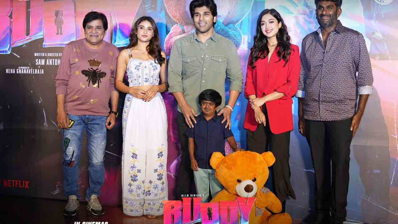 Buddy | ఇంతకీ అల్లు శిరీష్ బడ్డీలో టెడ్డీబేర్‌ పాత్రలో నటించిందెవరో తెలుసా..?
