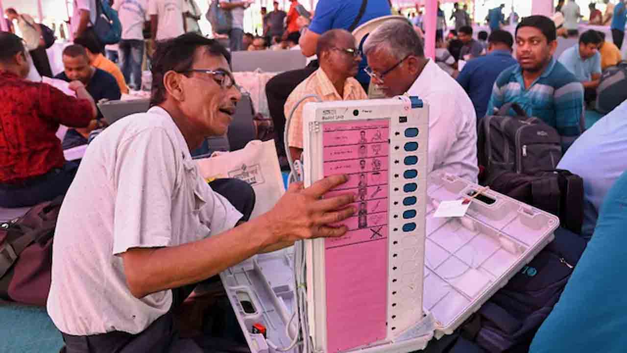 Bypolls | 13 అసెంబ్లీ స్థానాలకు కొనసాగుతున్న ఉప ఎన్నికల ఓట్ల లెక్కింపు