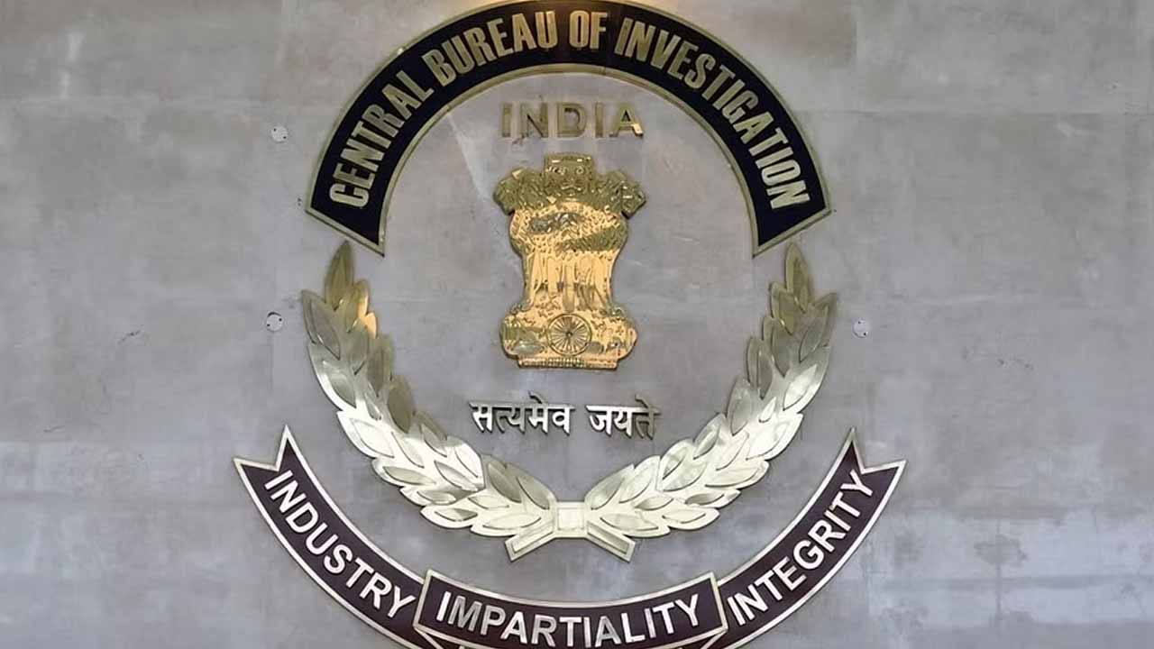 Chhattisgarh PSC scam: ఛత్తీస్‌గఢ్‌ ప‌బ్లిక్ స‌ర్వీస్ క‌మీష‌న్ స్కామ్‌.. చైర్మ‌న్ అవినీతికి పాల్ప‌డిన‌ట్లు సీబీఐ ఆరోప‌ణ‌