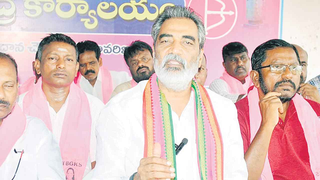 వేలాన్ని అడ్డుకుంటాం