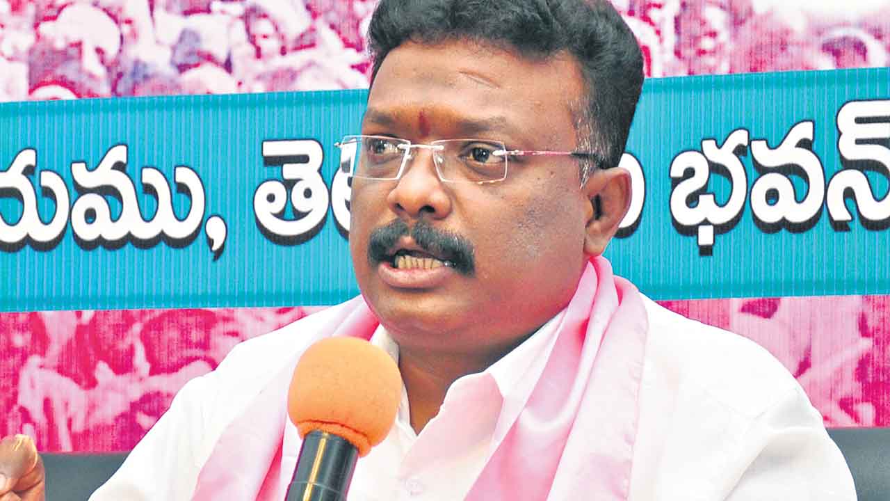 Dasoju Sravan | తెలంగాణ చరిత్రపై రేవంత్‌ రెడ్డి దాడి చేస్తుండు.. దాసోజు శ్రవణ్‌ ఆగ్రహం