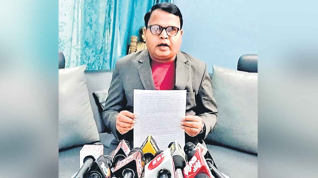 జైళ్ల శాఖ బదిలీలను నిలిపేయాలి: వినోద్‌