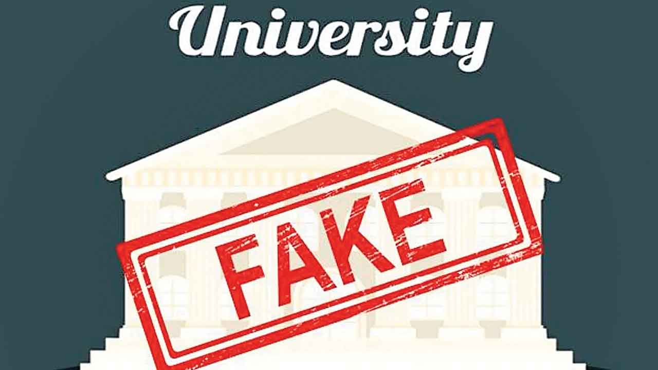 ఫేక్‌ వర్సిటీలతో జాగ్రత్త!
