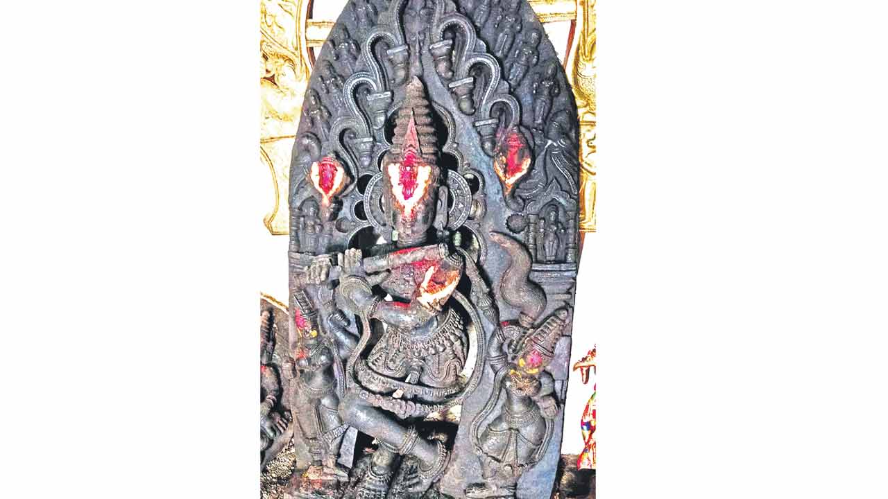 అరుదైన వేణుగోపాలస్వామి శిల్పం గుర్తింపు