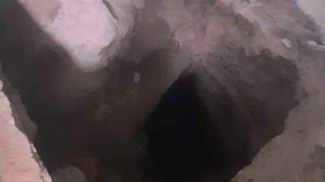 గుప్త నిధుల కోసం తవ్వకాలు