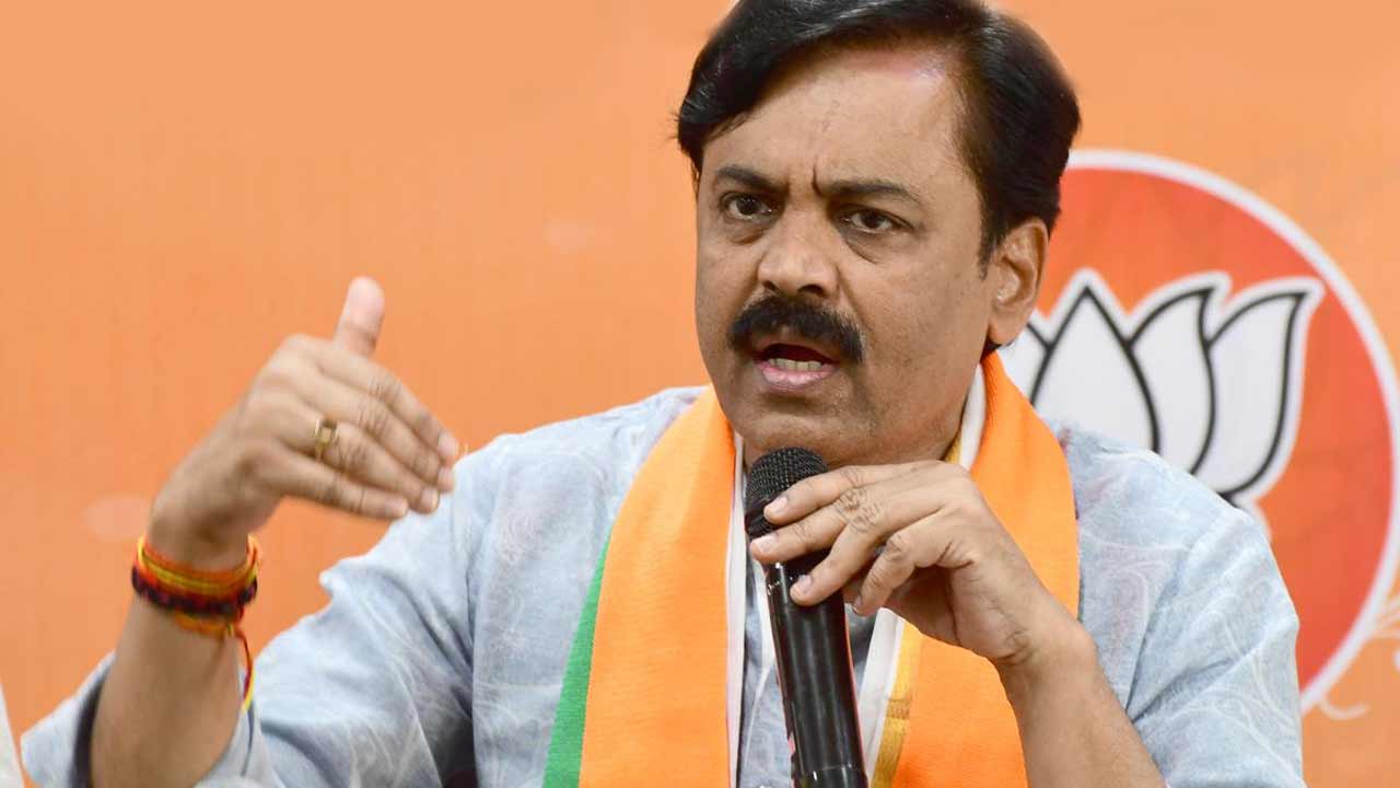 AP News | అమరావతి అభివృద్ధికి ఇచ్చిన 15 వేల కోట్లు అప్పు మాత్రమే.. బీజేపీ నేత సంచలన వ్యాఖ్యలు