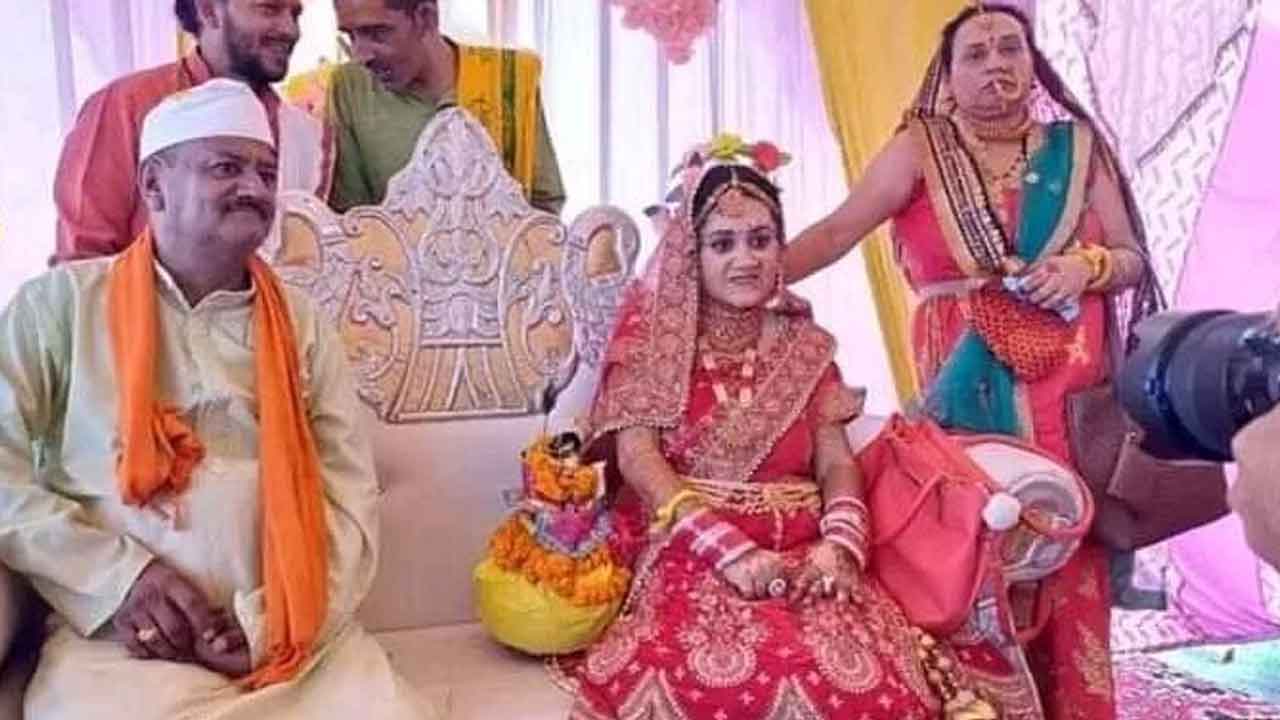 Harshika | అగ్ని సాక్షిగా.. భగవాన్‌ శ్రీకృష్ణుడిని పెళ్లాడిన యూపీ యువతి