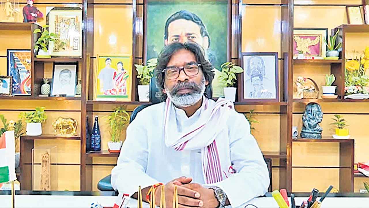 మా బకాయిలు చెల్లించండి