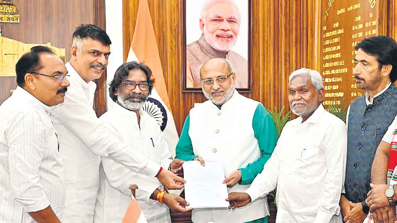 జార్ఖండ్‌ సీఎంగా మళ్లీ హేమంత్‌ సొరేన్‌