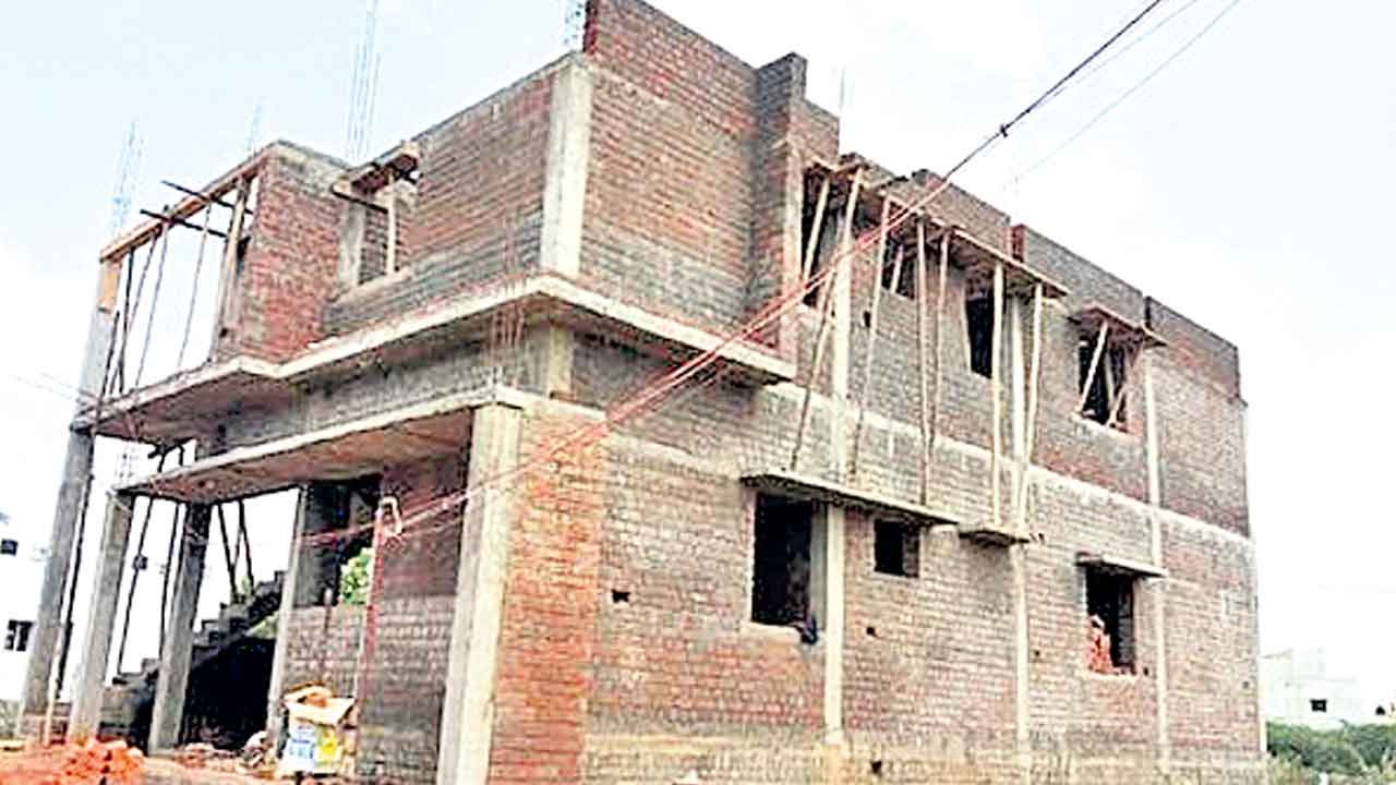 గృహ నిర్మాణానికి 2.2 లక్షల కోట్లు