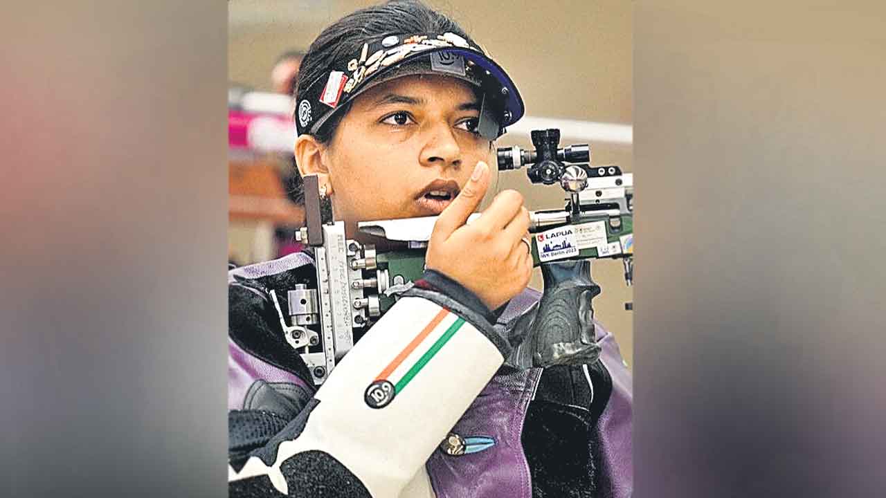 ఇషా, సిఫ్ట్‌కౌర్‌పై ఆశలు