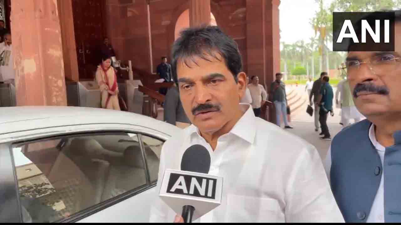 Wayanad landslide | వయనాద్‌ విషాదంపై తక్షణ చర్చకు కాంగ్రెస్‌ పట్టు