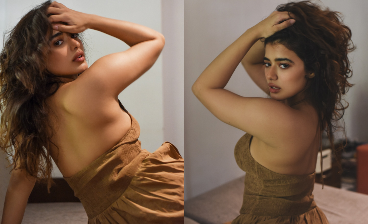 Ketika Sharma |  చిల్ అవుతూ కేతిక శర్మ కిరాక్ ఫోజులు