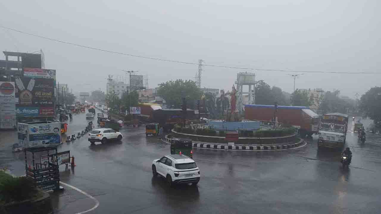 వదలని వాన..