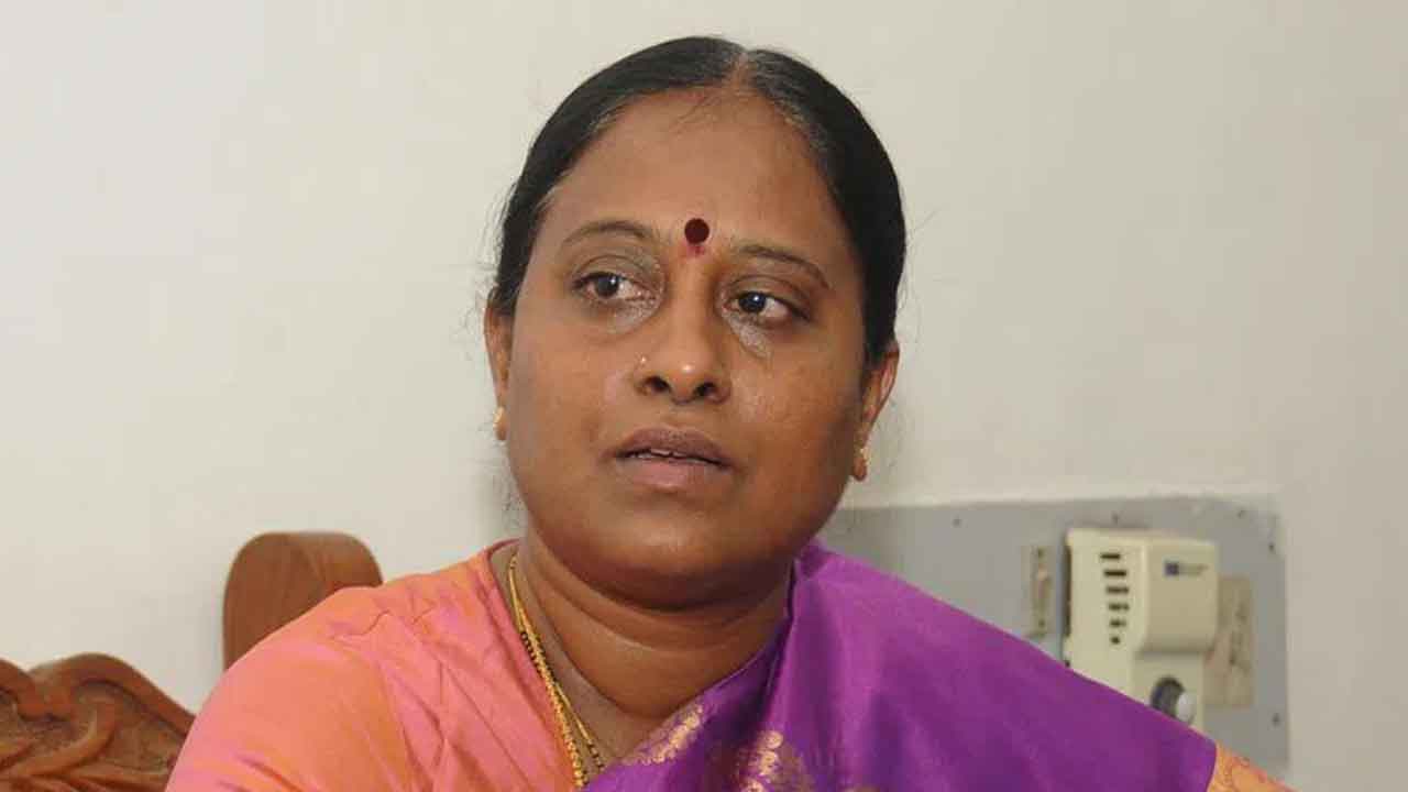 దేవాదాయ భూముల్లో సోలార్‌ మంత్రి కొండా సురేఖ