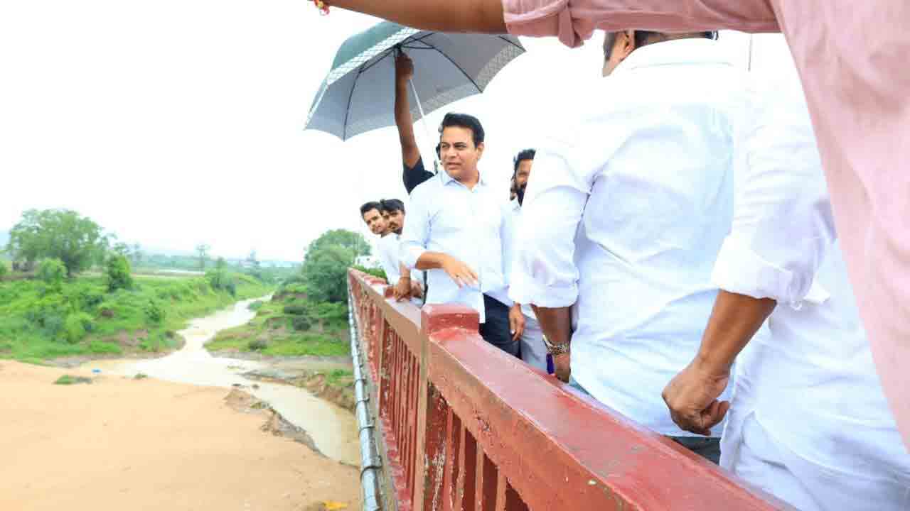 KTR | ఇందారం వద్ద గోదావరిని పరిశీలించిన కేటీఆర్‌..