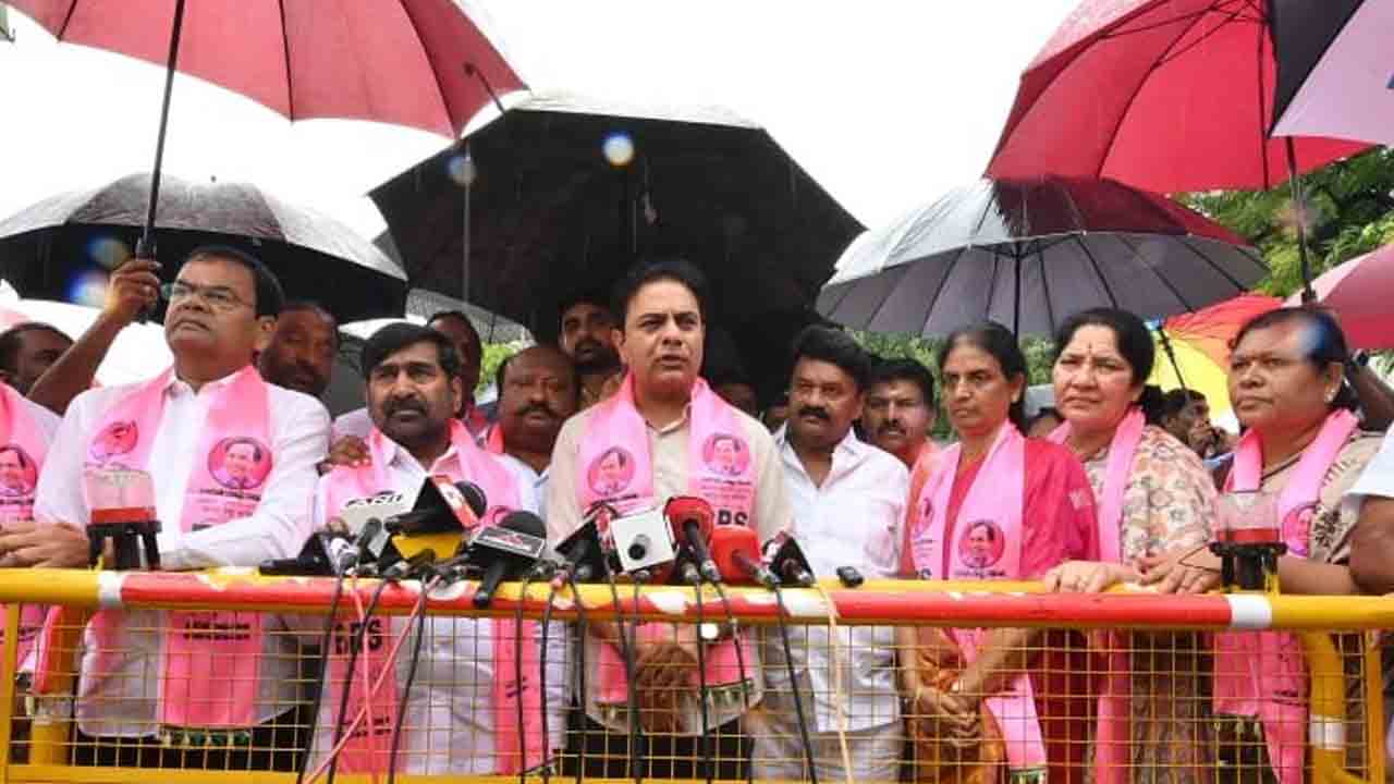 KTR | తెలంగాణ‌ నిరుద్యోగుల‌పై రేవంత్ ప్ర‌భుత్వం క‌క్ష క‌ట్టింది : కేటీఆర్