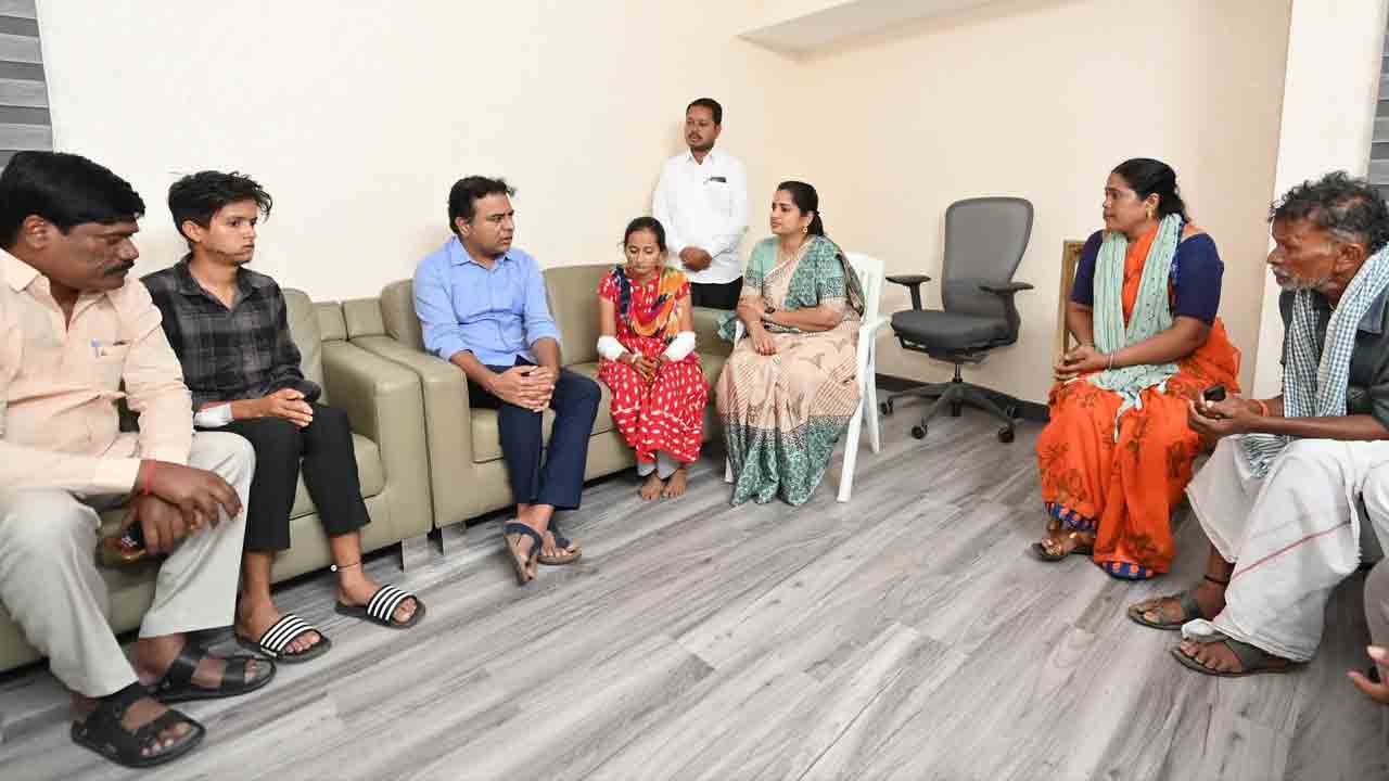 KTR |  ప్రేమోన్మాది దాడిలో తల్లిదండ్రులు మృతి.. పిల్లలకు అండగా కేటీఆర్‌