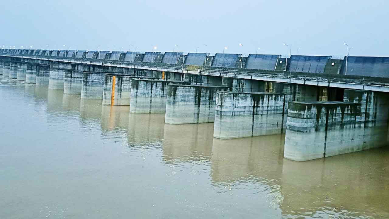Medigadda Barrage | మేడిగడ్డ బరాజ్కు పెరిగిన వరద