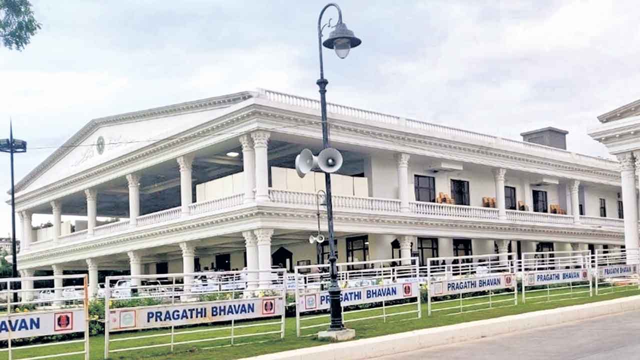 గురుశిష్యుల గూడుపుఠాణి!