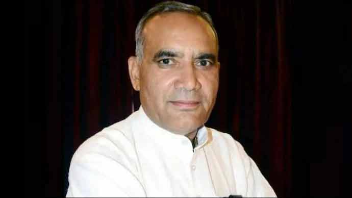 ఒకే రోజు రెండుసార్లు ‘మంత్రి’గా ప్రమాణం