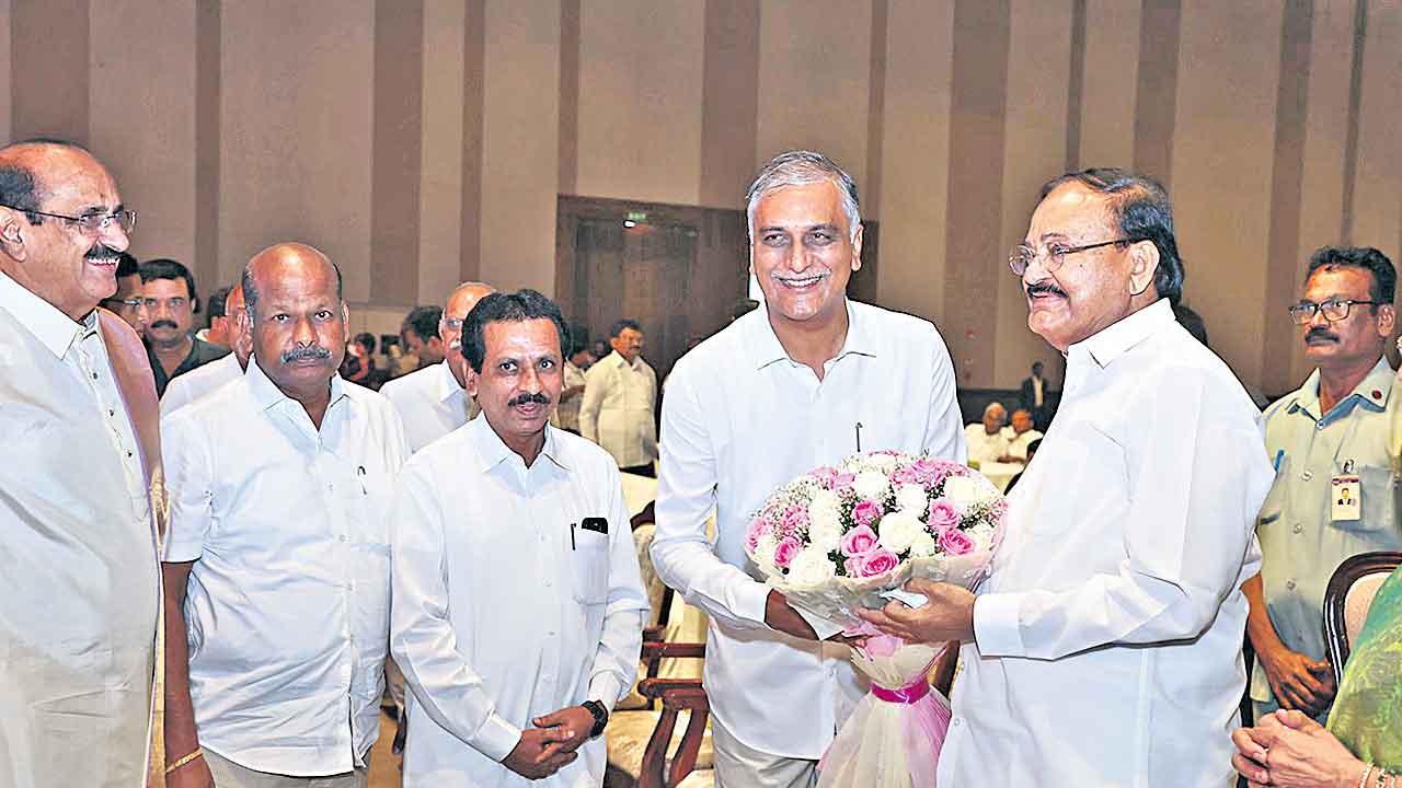 PM Modi | వెంకయ్య అనుభవ సంపద అమూల్యం.. ఆయన వ్యక్తిత్వం నుంచి ఎన్నో నేర్చుకున్నా: ప్రధాని మోదీ