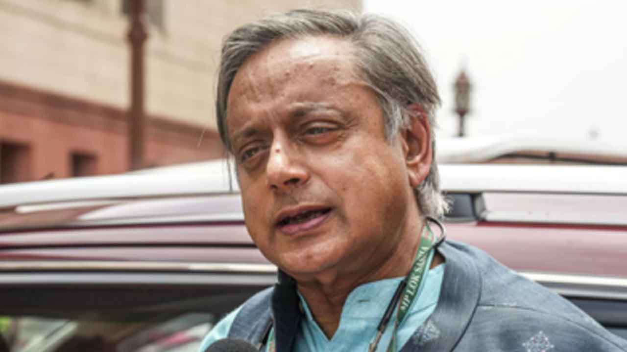 Shashi Tharoor | భారత్‌ ప్రతీకారం తీర్చుకోవాలి.. ట్రంప్‌ టారిఫ్స్‌పై శశిథరూర్‌