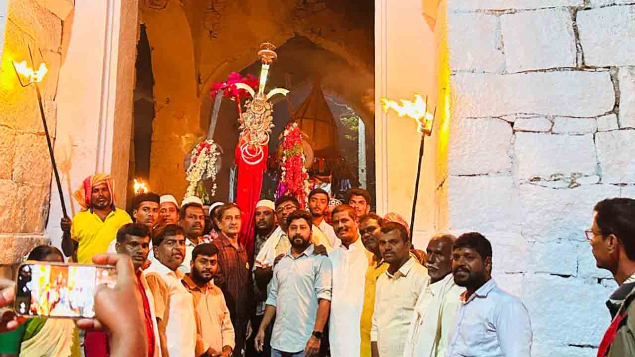 భక్తిశ్రద్ధలతో మొహర్రం