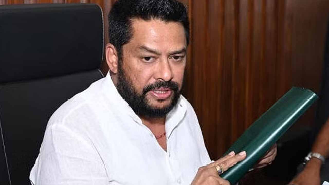 B Nagendra: వాల్మీకి కార్పొరేష‌న్ స్కామ్‌.. ఈడీ అదుపులో మాజీ మంత్రి