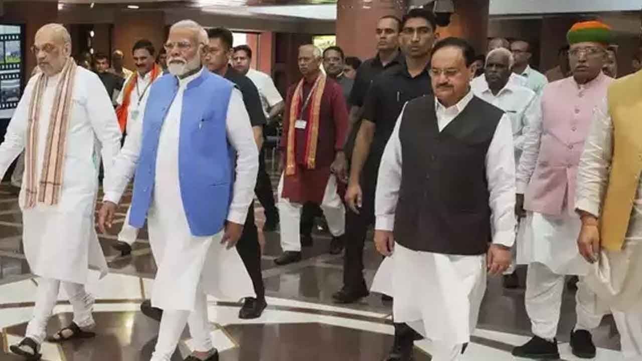 కేంద్ర క్యాబినెట్‌ కమిటీల ఏర్పాటు