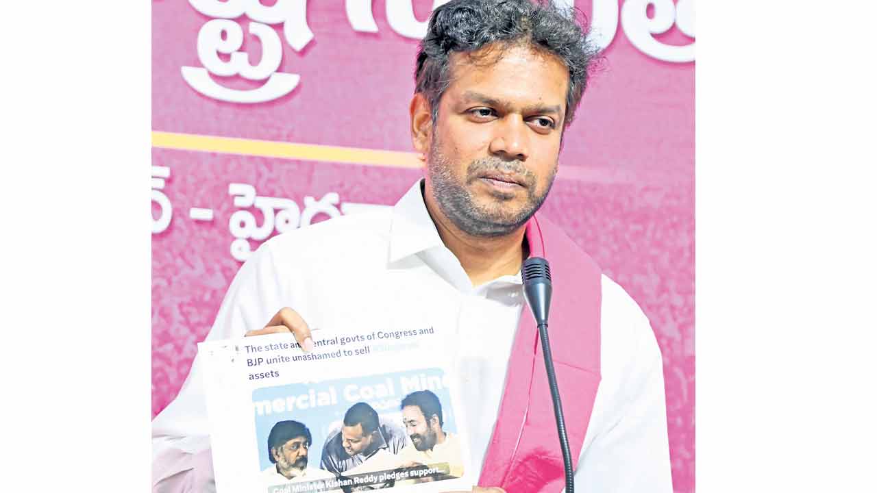 మేం బీఆర్‌ఎస్‌లోనే ఉంటాం