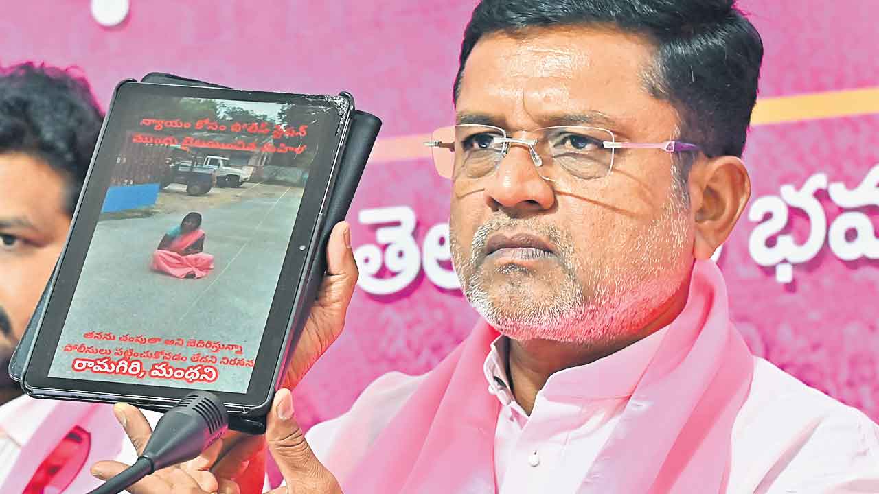 మంథనిలో మంత్రి అరాచకాలు