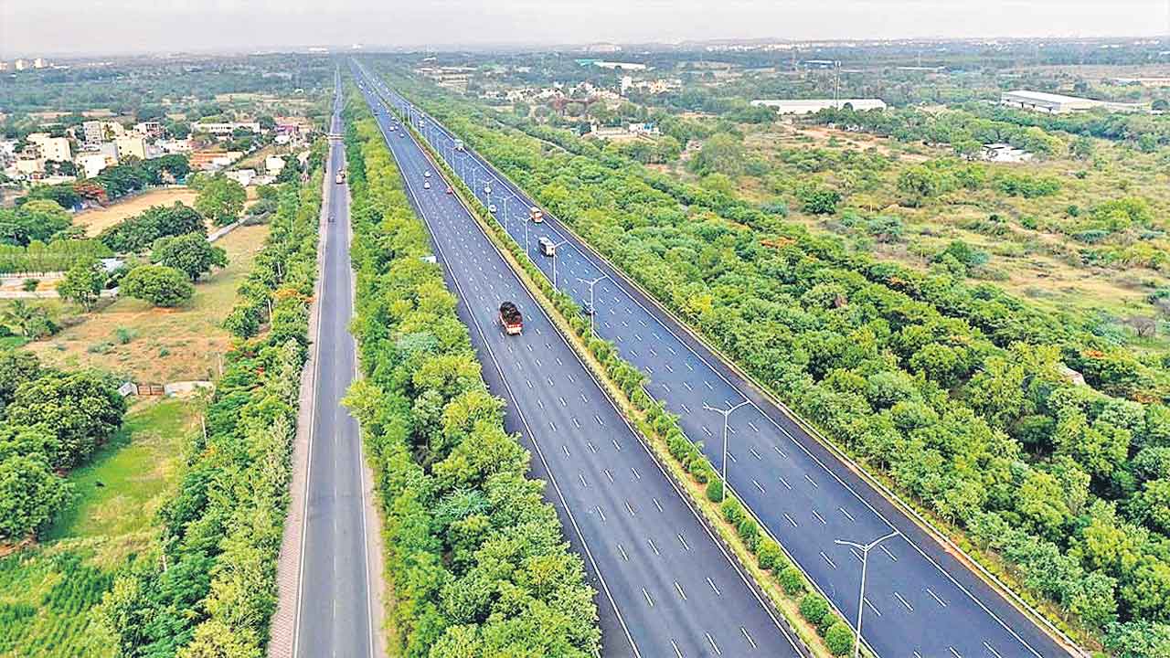 ట్రిపుల్‌ ఆర్‌ ప్రస్తావనేది?