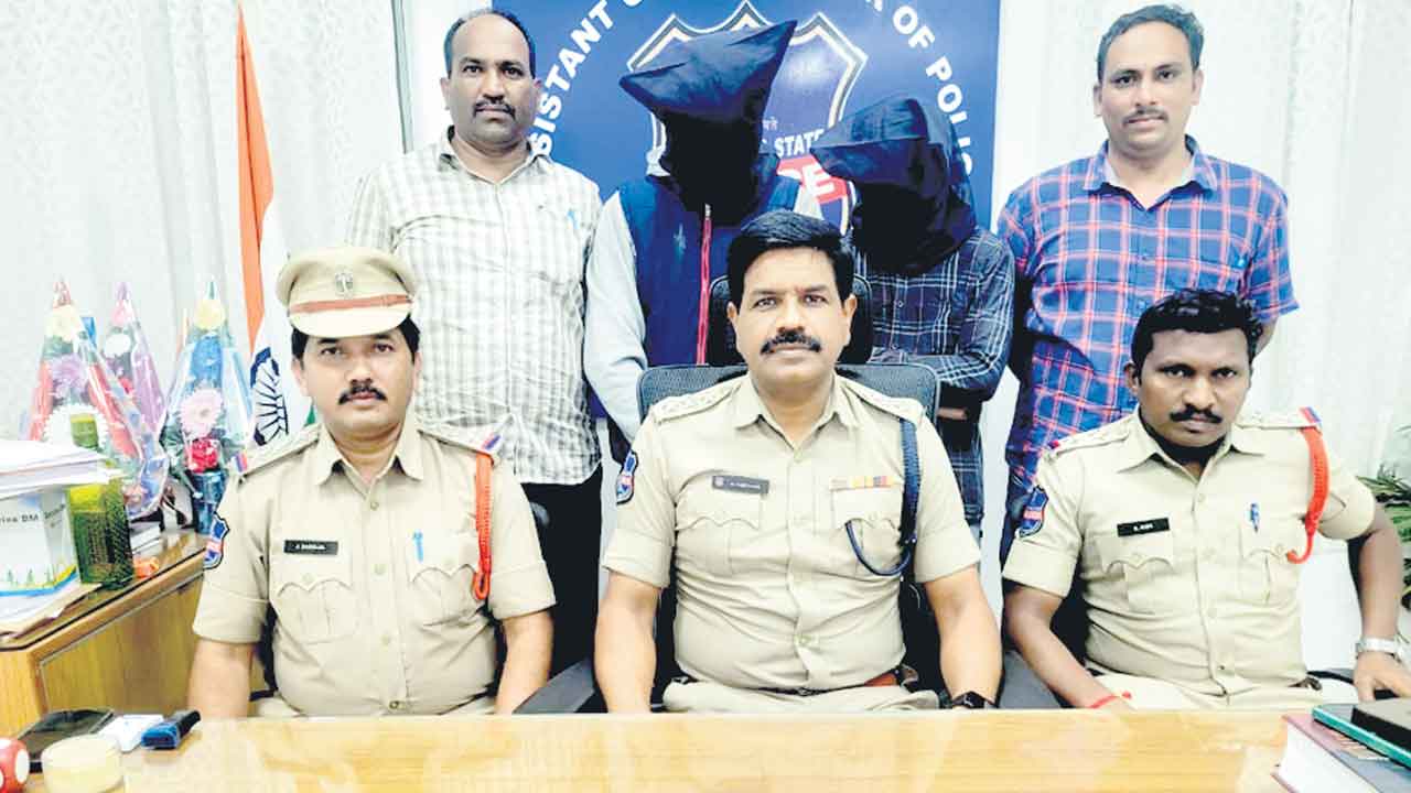 దోపిడీ దొంగల అరెస్ట్‌