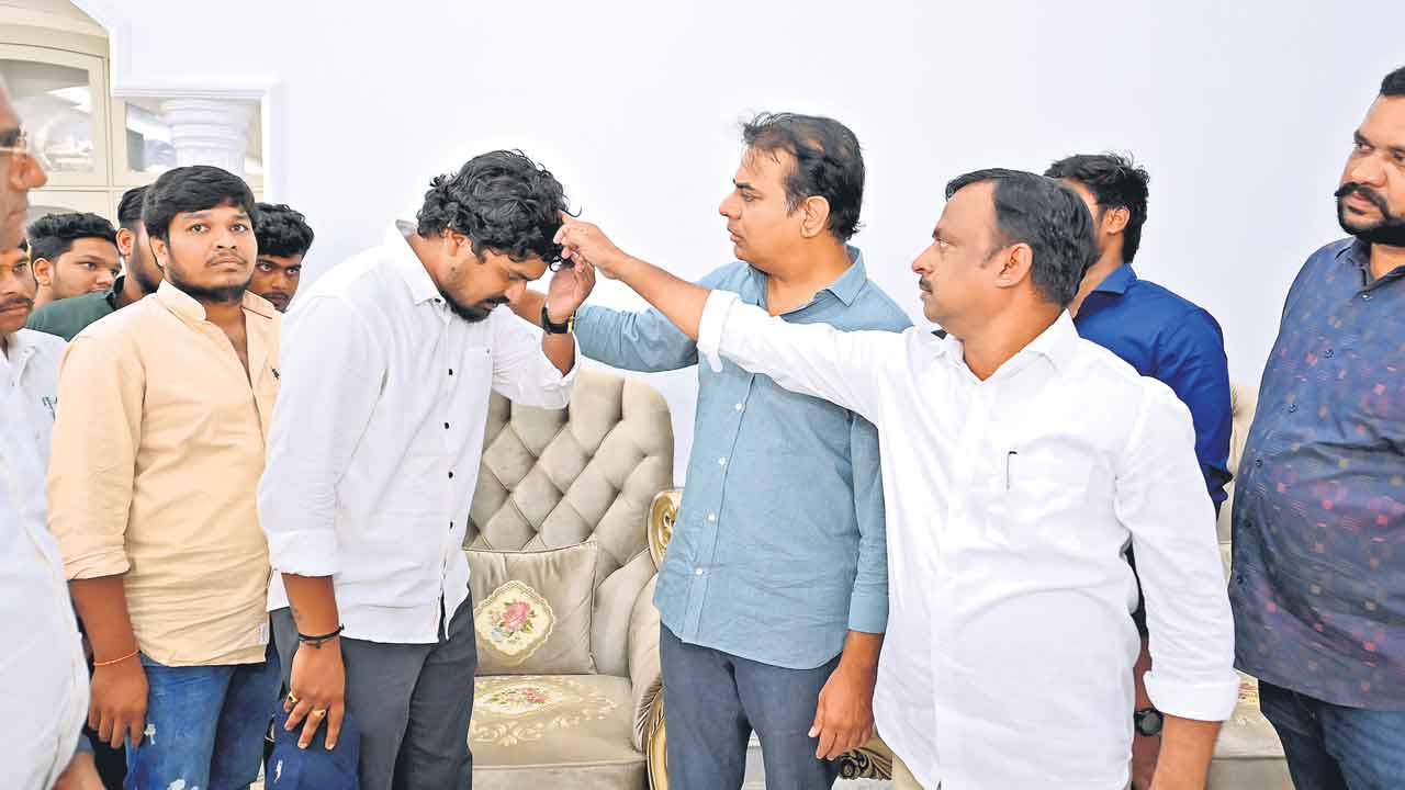 తలలు పగలగొట్టడమే ప్రజాపాలనా?