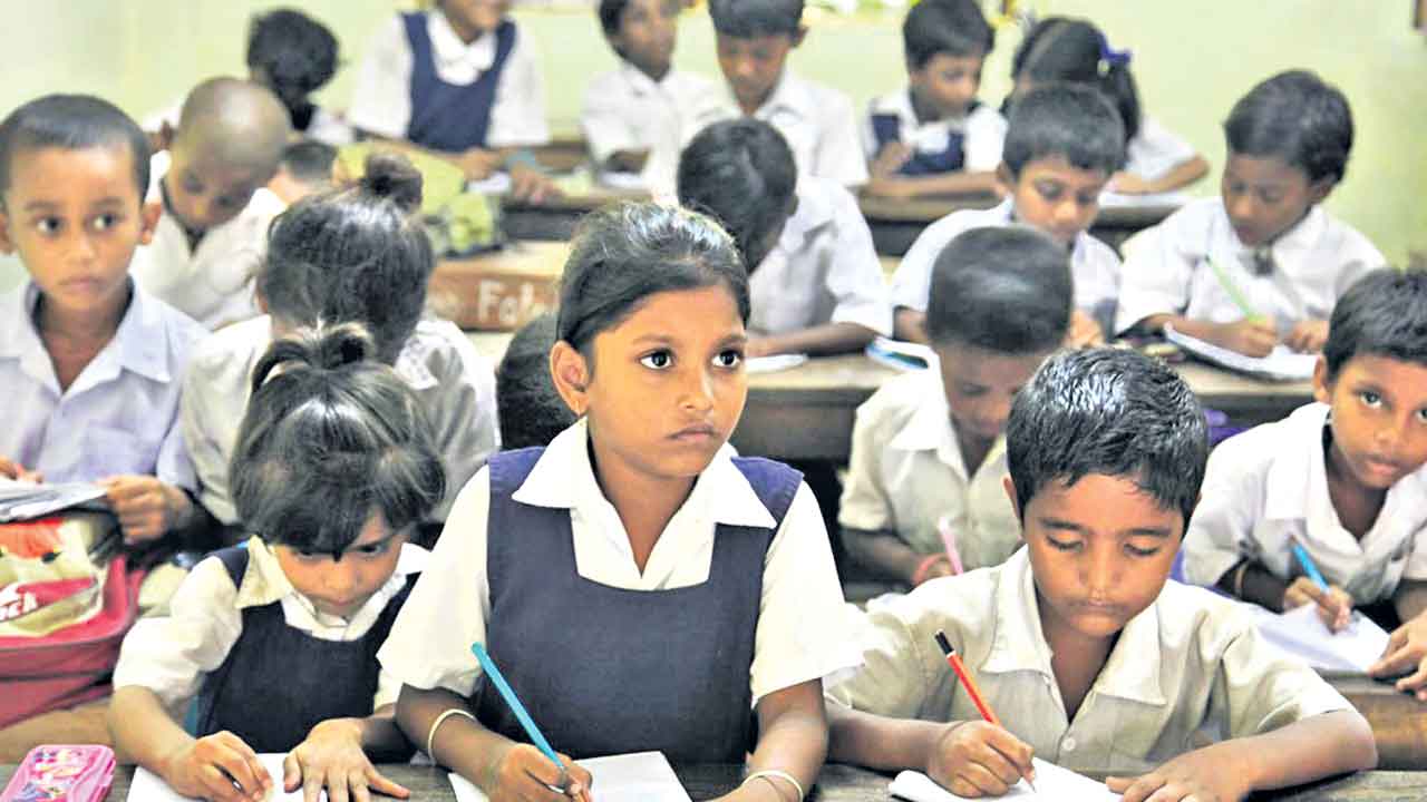 బేసిక్‌ విద్యావిధానం అమల్లోకి వచ్చిన సంవత్సరం?