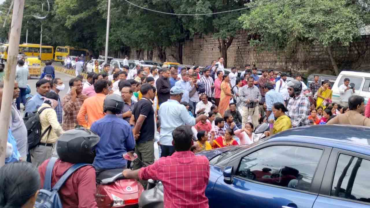 TS UTF | గురుకుల విద్యాసంస్థల్లో సీనియర్ టీచర్లకు న్యాయం చేయాలి : టీఎస్ యుటీఎఫ్