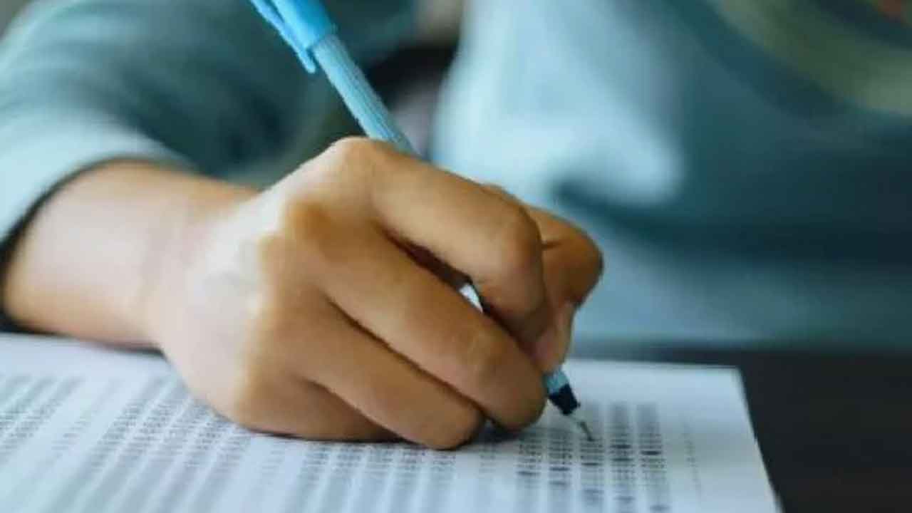 AP TET Hall Tickets | ఏపీ టెట్‌ హాల్‌ టికెట్లు విడుదల.. ఇలా సింపుల్‌గా డౌన్‌లోడ్‌ చేసుకోండి.!