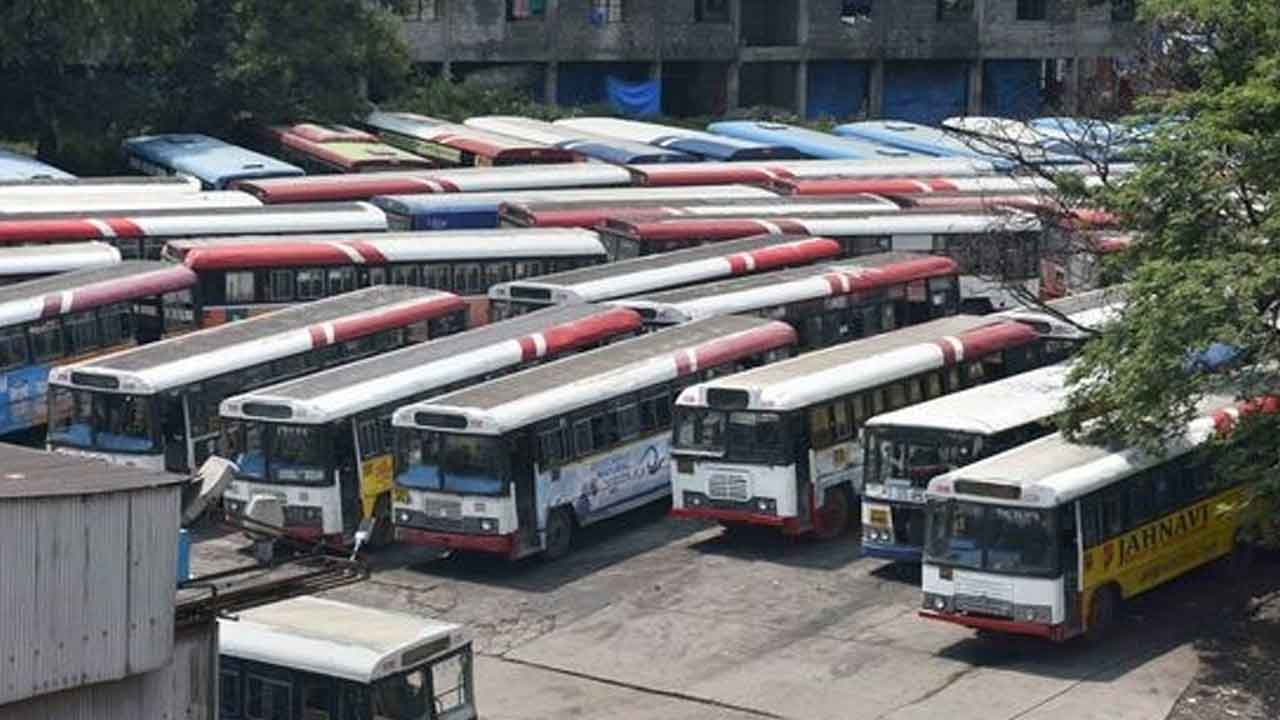 TGSRTC | రేపే గ‌ణేశ్ నిమ‌జ్జ‌నం.. 600 ప్ర‌త్యేక బ‌స్సులు న‌డ‌ప‌నున్న టీజీఎస్ ఆర్టీసీ