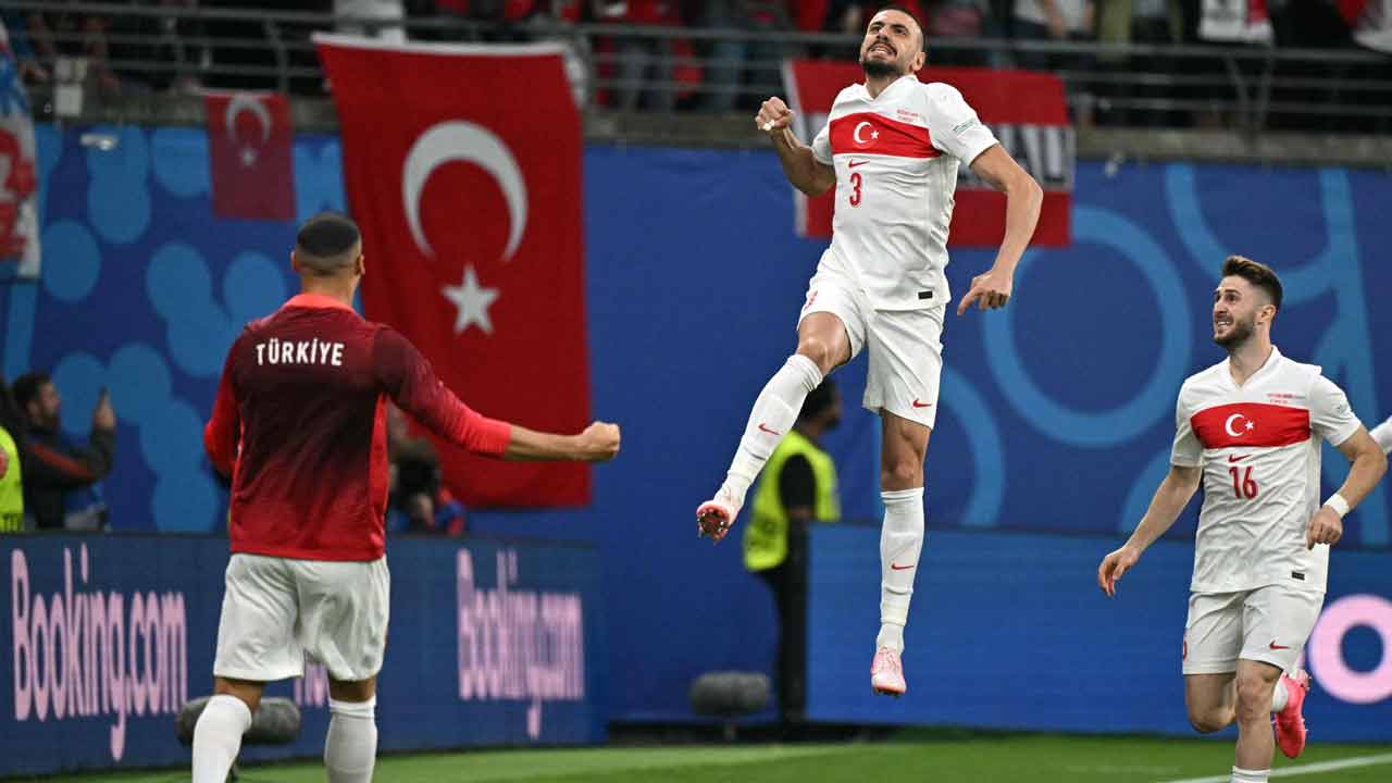 ‘యూరో’ క్వార్టర్స్‌ ఖరారు