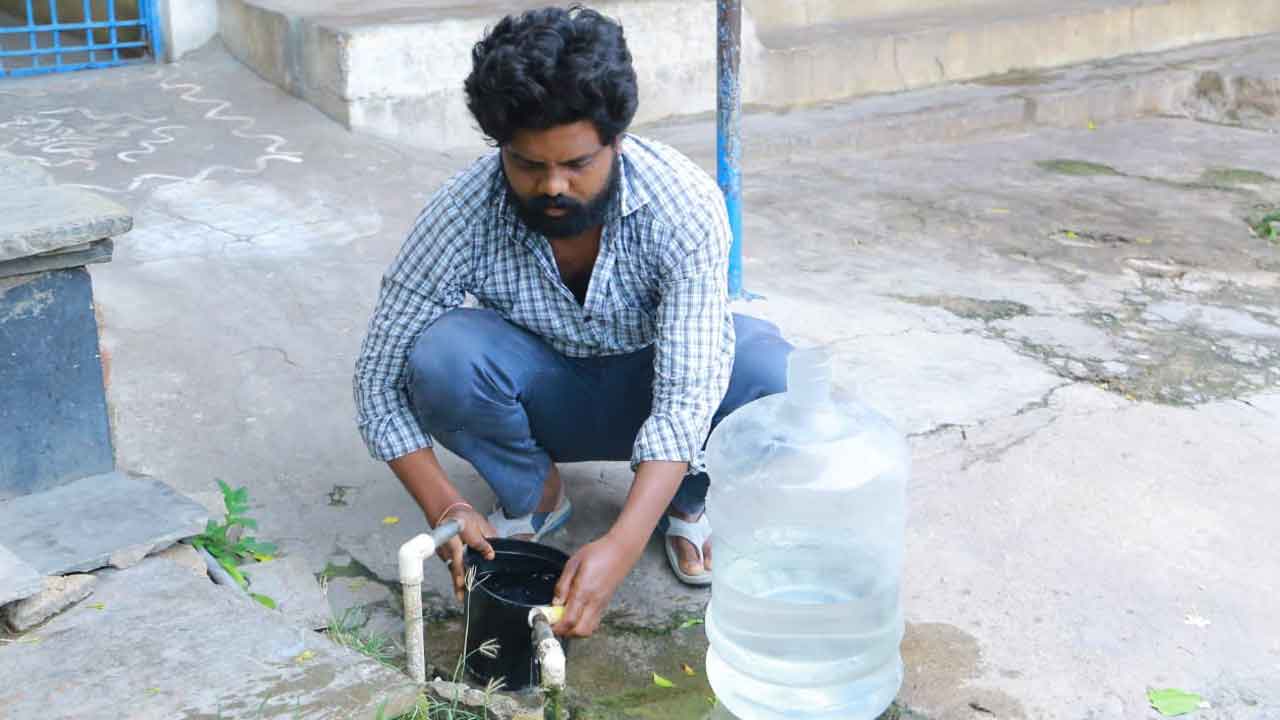 Kamareddy | కామారెడ్డి జిల్లాలో తీవ్ర నీటి కొరత.. టాంకర్ల ద్వారా సరఫరా
