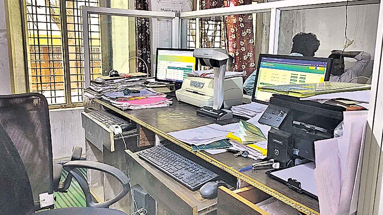 Power Cuts | రిజిస్ట్రేషన్లకూ కరెంట్‌ కష్టాలు