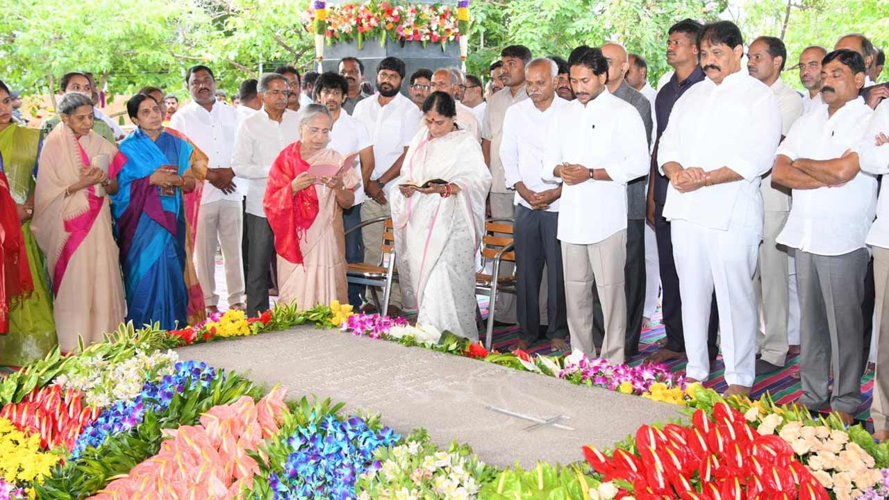 YS Jagan | జగన్‌కు ఏ కష్టమొచ్చినా ఆ దేవుడు తోడుగా ఉంటాడు.. మేనత్త విమలమ్మ సంచలన వ్యాఖ్యలు