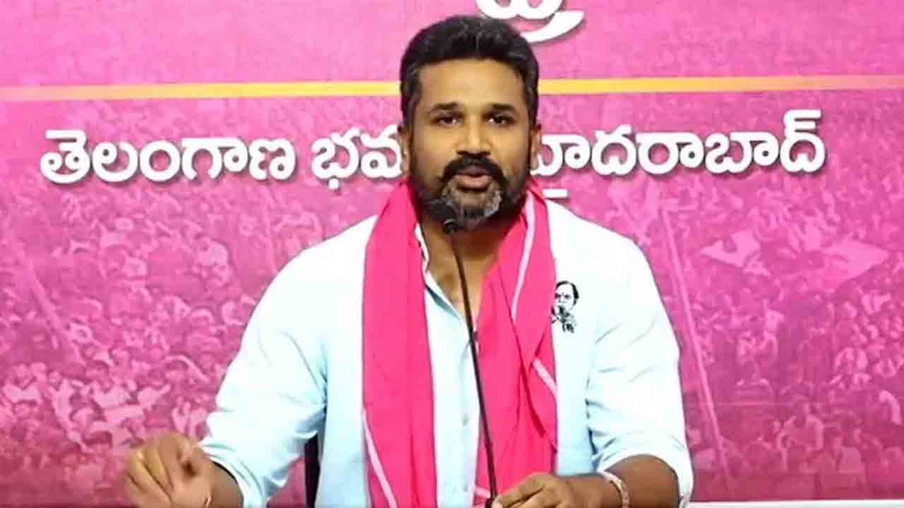 బీఆర్‌ఎస్‌ నేత క్రిశాంక్‌పై కేసు