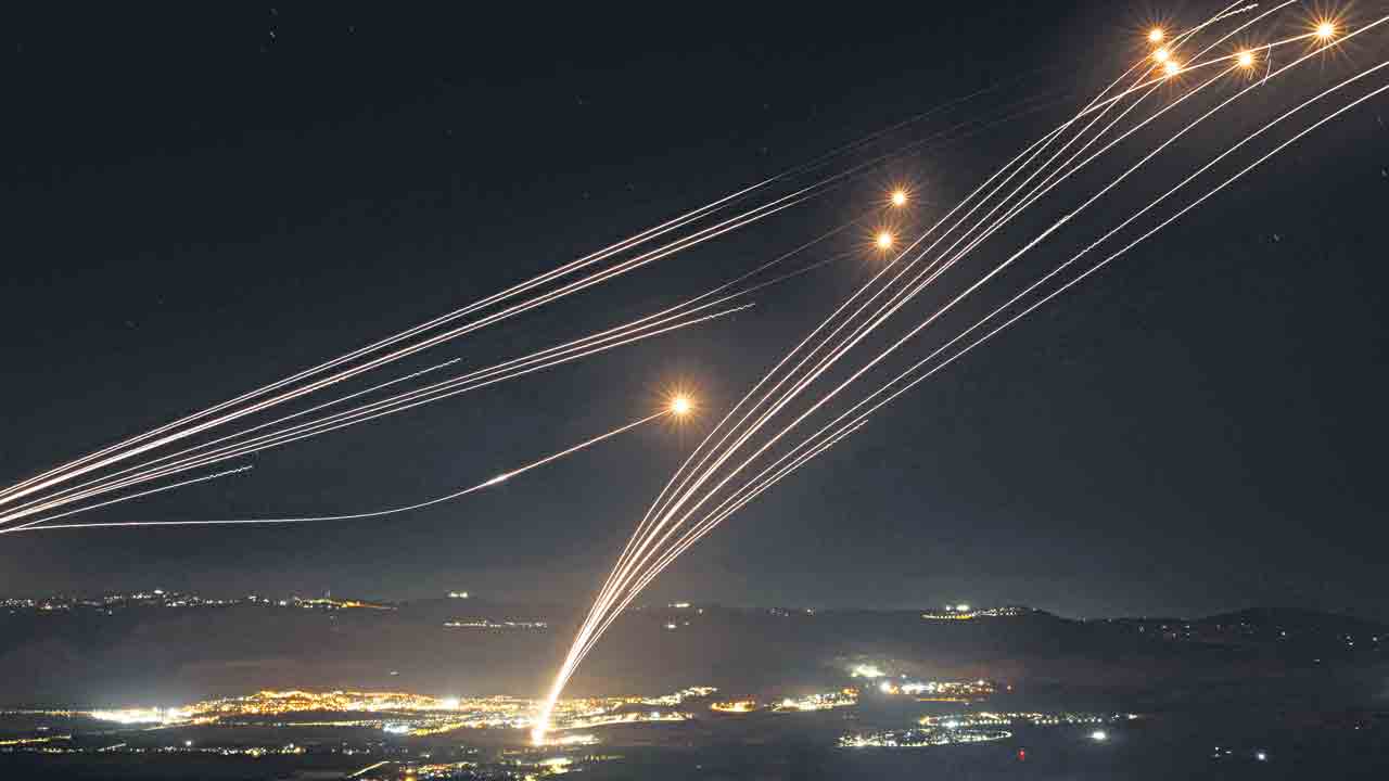 Israel-Hamas War | యుద్ధం అంచున గల్ఫ్‌.. విస్తృతమవుతున్న ఇజ్రాయెల్‌- హమాస్‌ వార్‌!