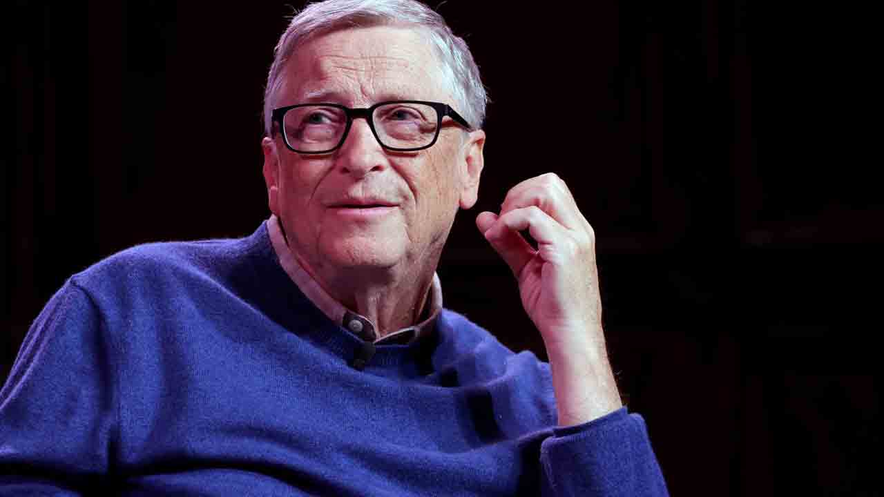 Bill Gates | యువతులతో బిల్గేట్స్ అనుచిత ప్రవర్తన!